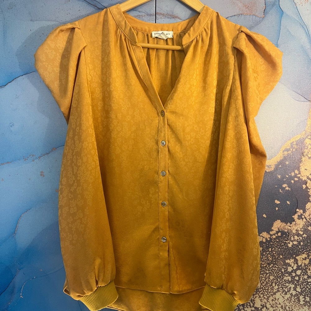 Current Air Yellow Boxy Puff Sleeve Blouse